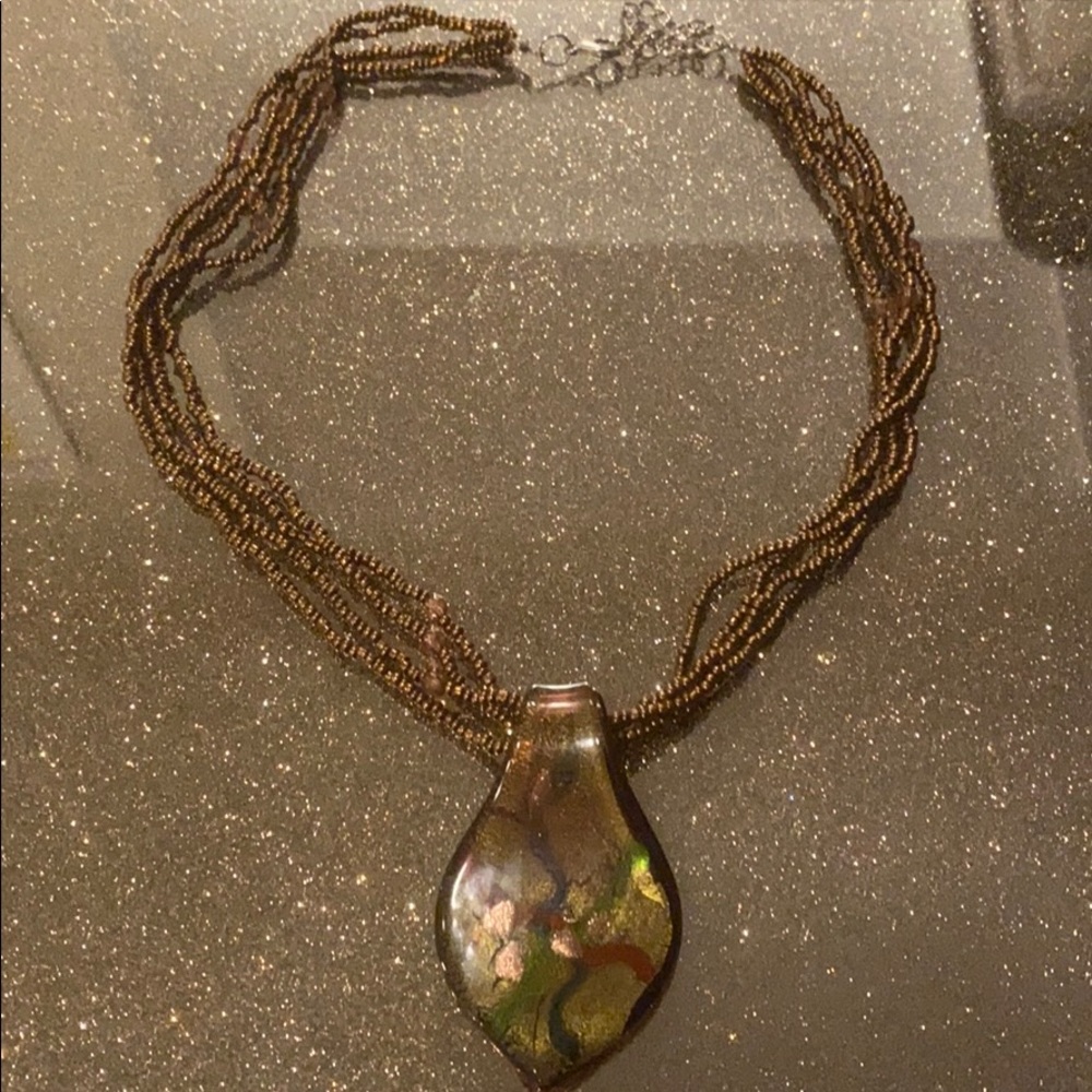 Excellent condition glass beaded necklace